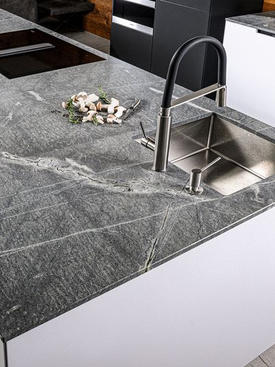 Naturstein Atlantis Leather Look von Strasser